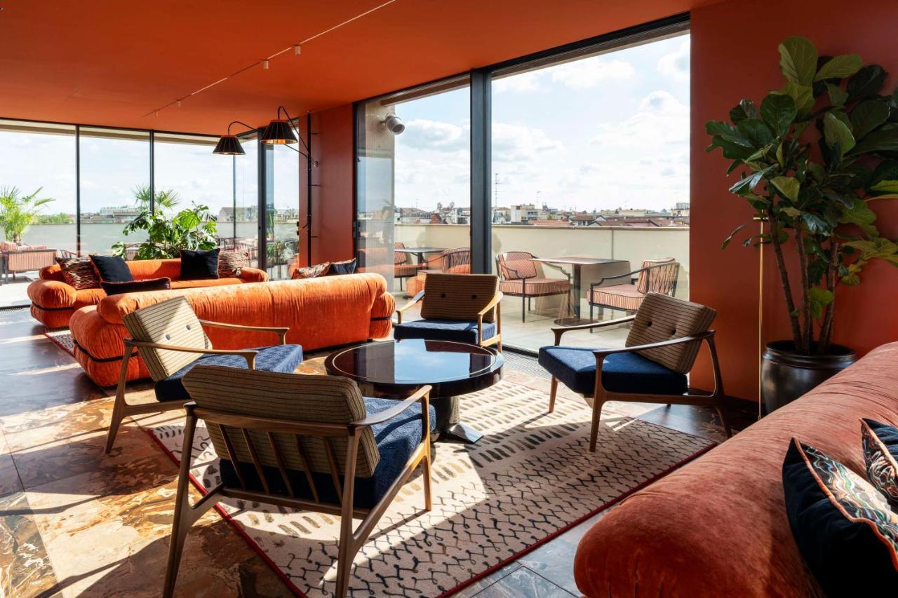 Radisson Collection Hotel, Santa Sofia Milan Exterior photo The rooftop lounge at the Standard London