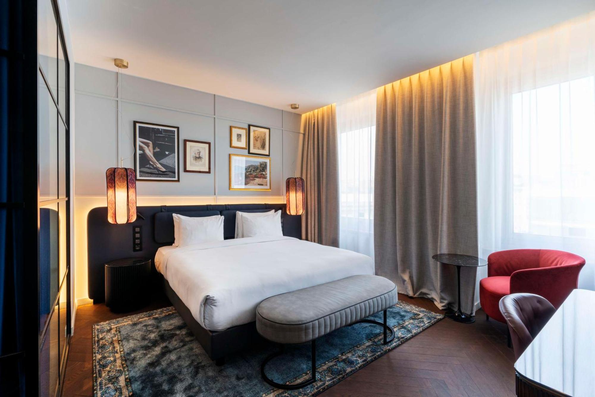 Radisson Collection Hotel, Santa Sofia Milan Exterior photo A room at the hotel
